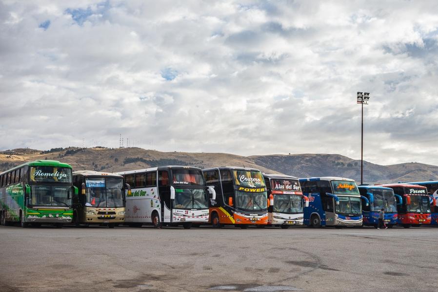 Le bus: un moyen de transport efficace au Pérou
